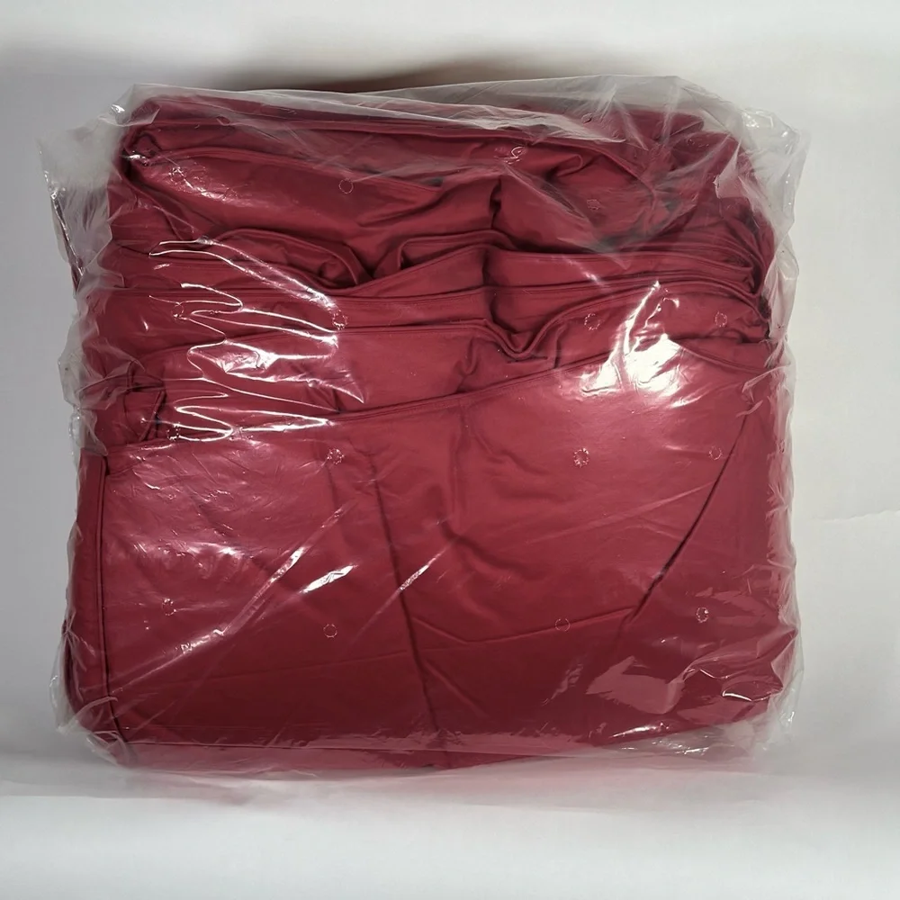 LaCrosse™ Down Comforter Twin Ultra Warmth Col: Merlot !!!